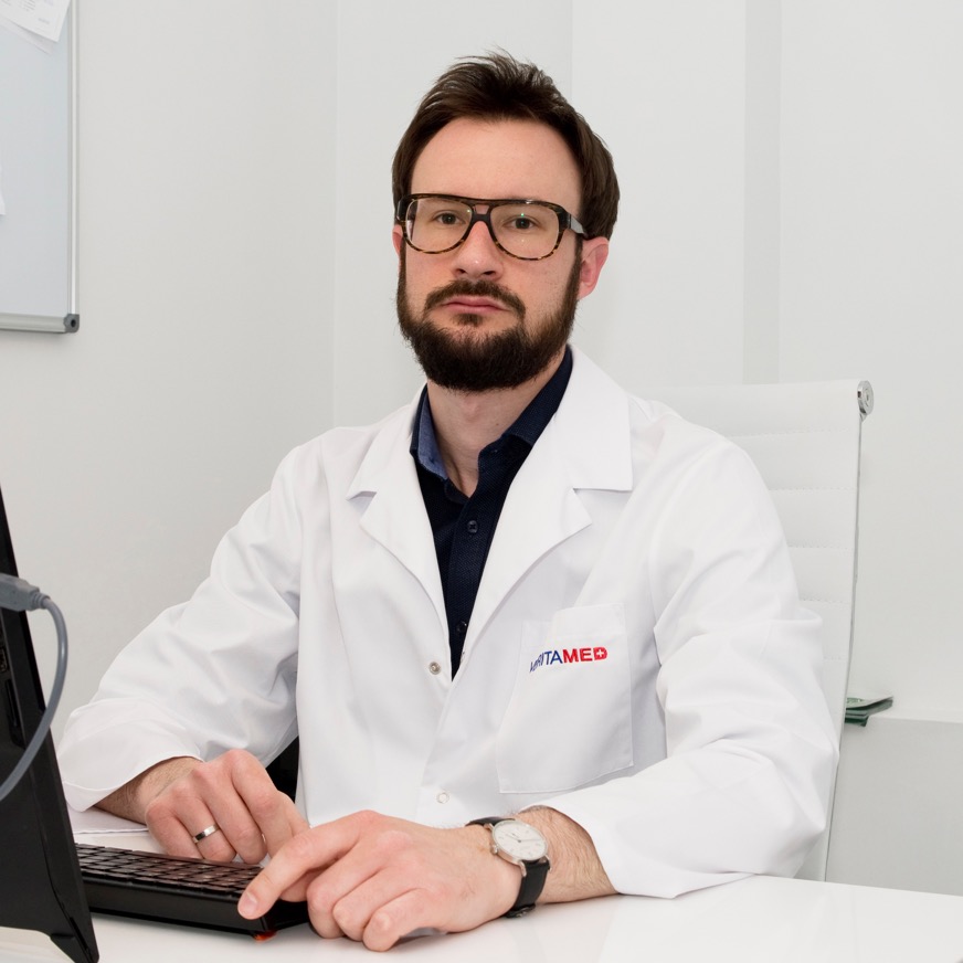 Proktolog • Gastrolog • Chirurg • dr n. med. Piotr Diuwe